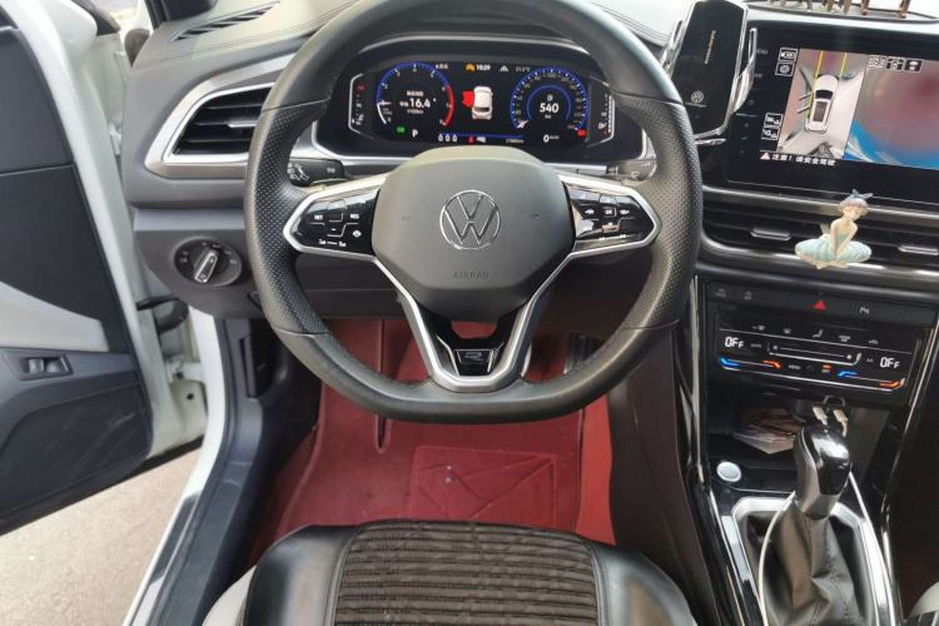 Used Volkswagen T-ROC 2023 300TSI DSG Two-Wheel-Drive Chen Guang Edition Steering Wheel