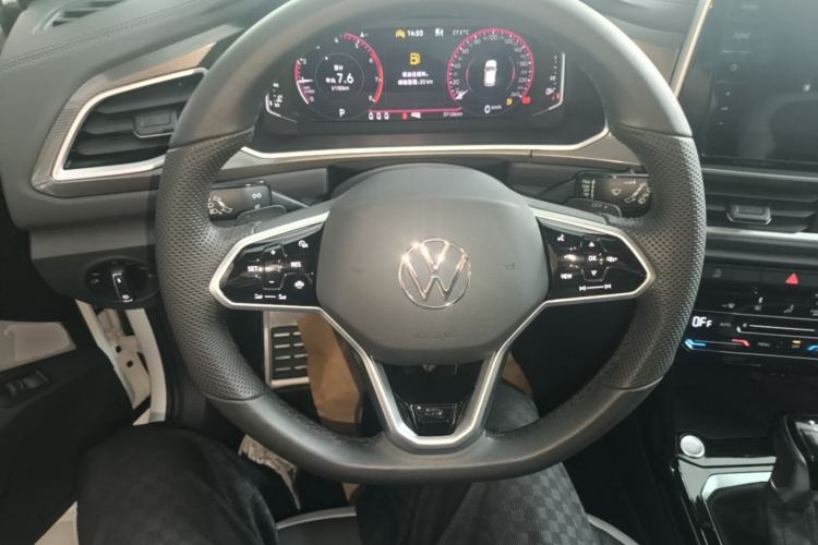 Used Volkswagen T-ROC 2023 300TSI DSG Two-Wheel-Drive Chen Guang Edition Steering Wheel