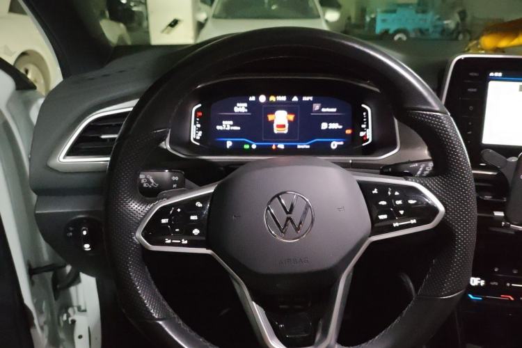 Used Volkswagen T-ROC 2023 300TSI DSG Two-Wheel-Drive Chen Guang Edition Steering Wheel