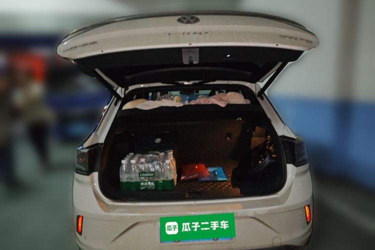 Used Volkswagen T-ROC 2023 300TSI DSG Two-Wheel-Drive Chen Guang Edition Trunk