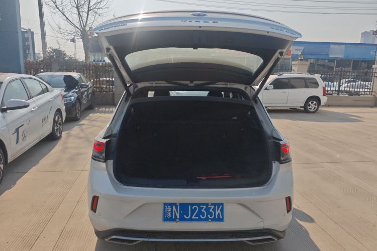 Used Volkswagen T-ROC 2023 300TSI DSG Two-Wheel Drive Starlight Edition Trunk