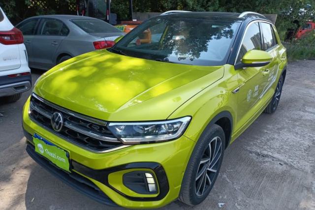Ojetý Volkswagen T-ROC 2023 300TSI DSG Two-Wheel Drive Starlight Edition