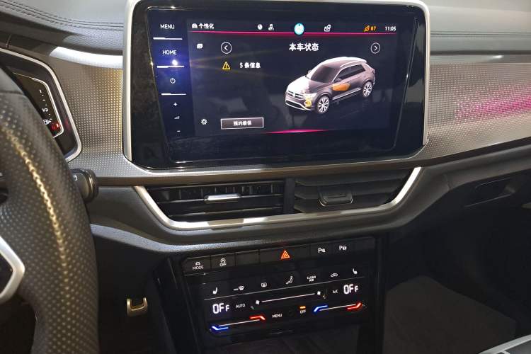 Used Volkswagen T-ROC 2023 300TSI DSG Two-Wheel Drive Starlight Edition Audio And AC Panel