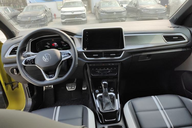 Used Volkswagen T-ROC 2023 300TSI DSG Two-Wheel Drive Starlight Edition Center Console