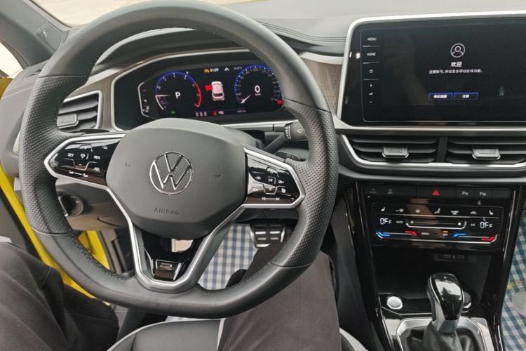 Used Volkswagen T-ROC 2023 300TSI DSG Two-Wheel Drive Starlight Edition Center Console