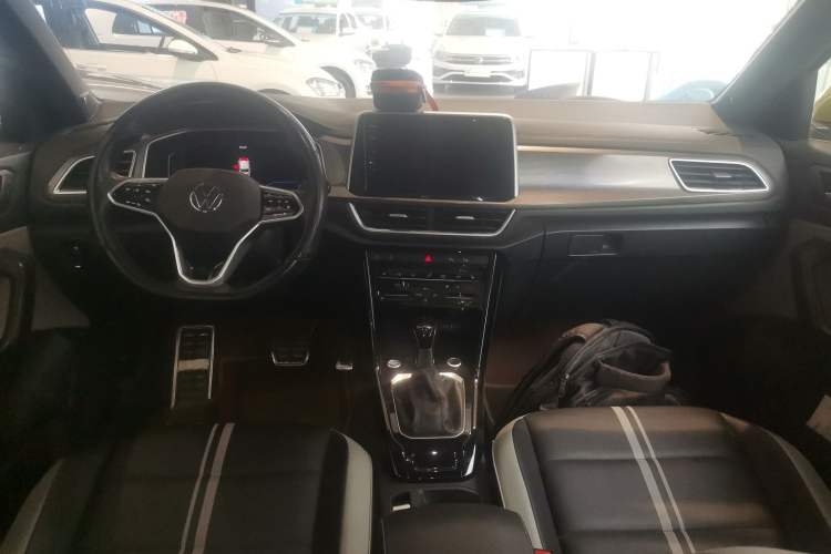Used Volkswagen T-ROC 2023 300TSI DSG Two-Wheel Drive Starlight Edition Center Console