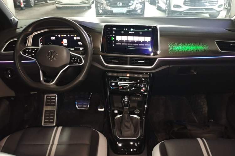 Used Volkswagen T-ROC 2023 300TSI DSG Two-Wheel Drive Starlight Edition Center Console
