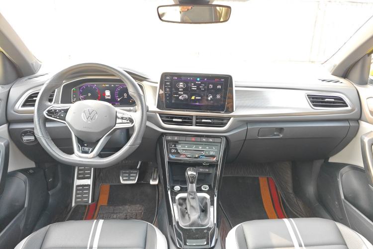 Used Volkswagen T-ROC 2023 300TSI DSG Two-Wheel Drive Starlight Edition Center Console