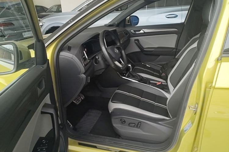 Used Volkswagen T-ROC 2023 300TSI DSG Two-Wheel Drive Starlight Edition Driver Seat