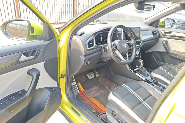 Used Volkswagen T-ROC 2023 300TSI DSG Two-Wheel Drive Starlight Edition Driver Seat