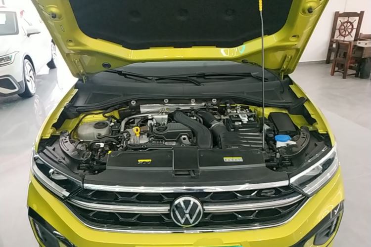Used Volkswagen T-ROC 2023 300TSI DSG Two-Wheel Drive Starlight Edition Engine Bay