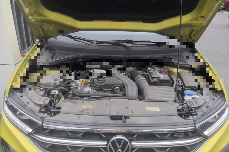 Used Volkswagen T-ROC 2023 300TSI DSG Two-Wheel Drive Starlight Edition Engine Bay