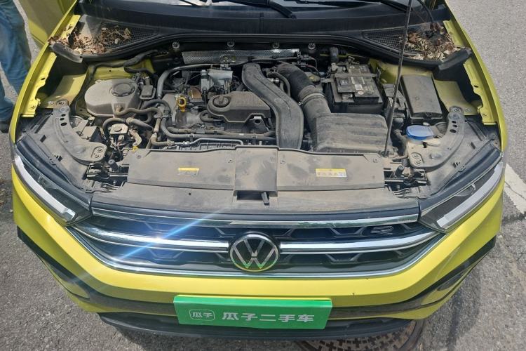 Used Volkswagen T-ROC 2023 300TSI DSG Two-Wheel Drive Starlight Edition Engine Bay