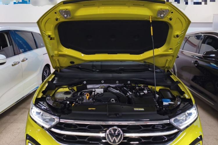 Used Volkswagen T-ROC 2023 300TSI DSG Two-Wheel Drive Starlight Edition Engine Bay