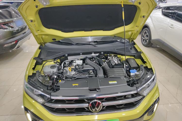 Used Volkswagen T-ROC 2023 300TSI DSG Two-Wheel Drive Starlight Edition Engine Bay