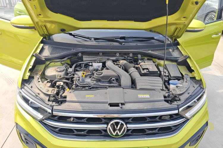 Used Volkswagen T-ROC 2023 300TSI DSG Two-Wheel Drive Starlight Edition Engine Bay