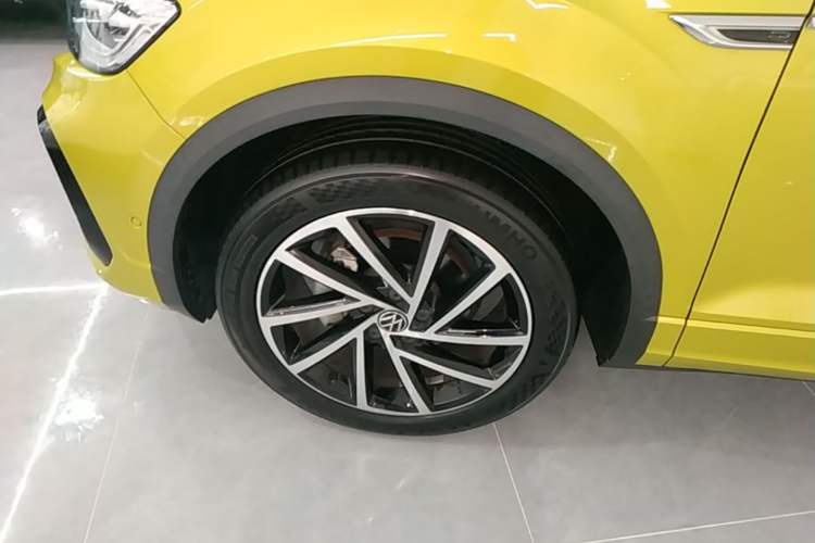 Used Volkswagen T-ROC 2023 300TSI DSG Two-Wheel Drive Starlight Edition Exterior 4