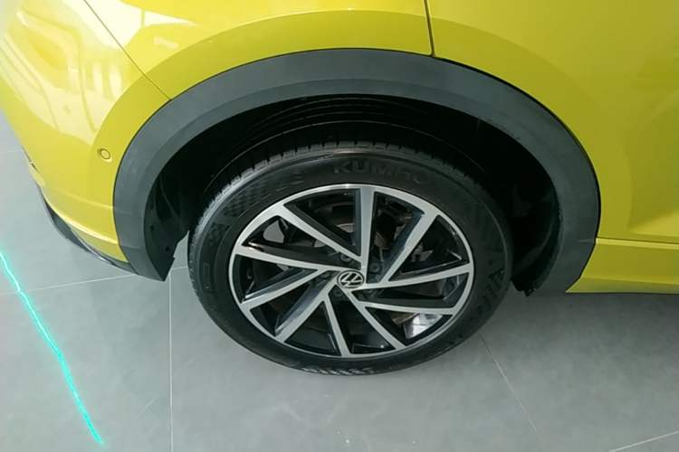 Used Volkswagen T-ROC 2023 300TSI DSG Two-Wheel Drive Starlight Edition Exterior 5