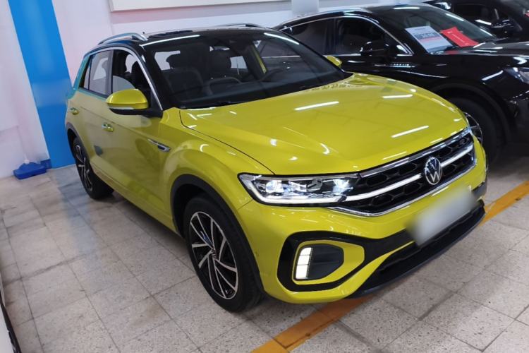 Used Volkswagen T-ROC 2023 300TSI DSG Two-Wheel Drive Starlight Edition Front Right 45 Deg