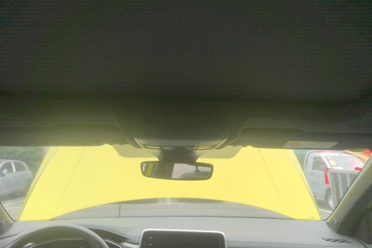 Used Volkswagen T-ROC 2023 300TSI DSG Two-Wheel Drive Starlight Edition Headliner