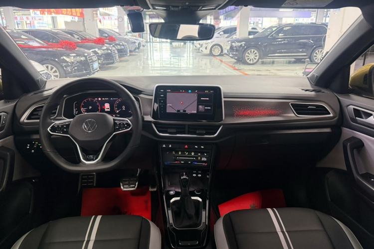 Used Volkswagen T-ROC 2023 300TSI DSG Two-Wheel Drive Starlight Edition Interior 1