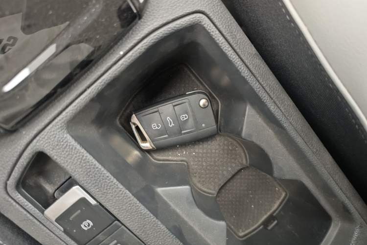 Used Volkswagen T-ROC 2023 300TSI DSG Two-Wheel Drive Starlight Edition Interior 1