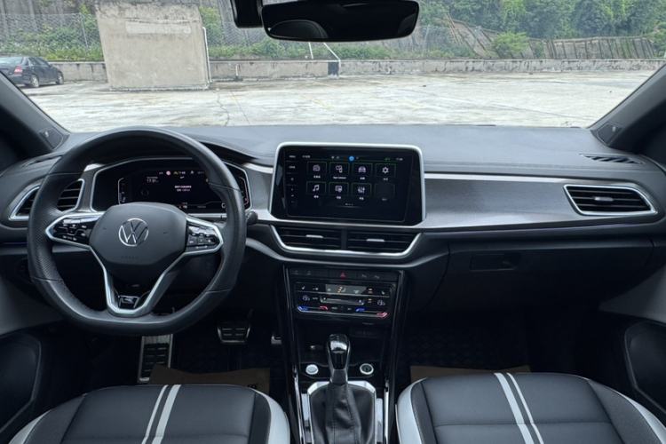 Used Volkswagen T-ROC 2023 300TSI DSG Two-Wheel Drive Starlight Edition Interior 2