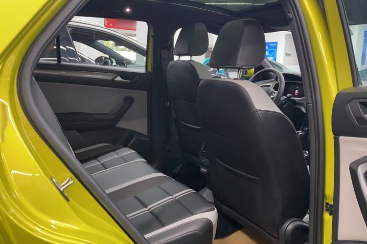 Used Volkswagen T-ROC 2023 300TSI DSG Two-Wheel Drive Starlight Edition Interior 5