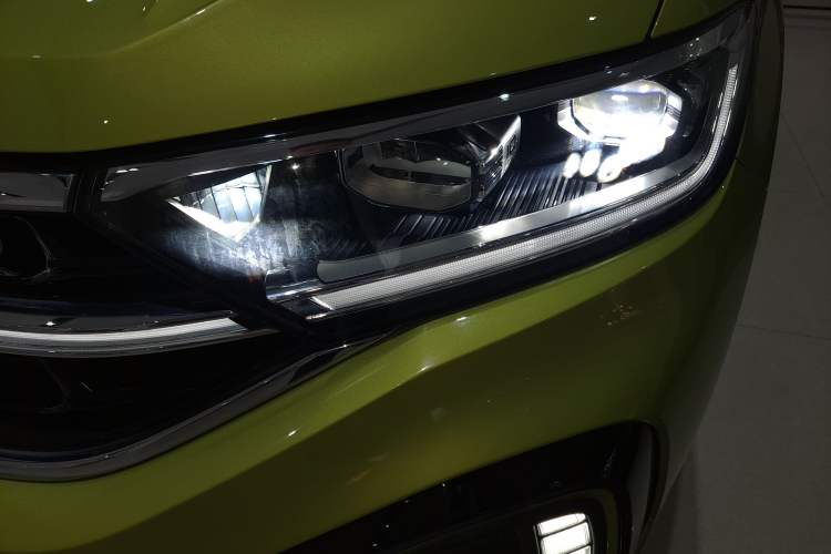 Used Volkswagen T-ROC 2023 300TSI DSG Two-Wheel Drive Starlight Edition Left Front Headlight
