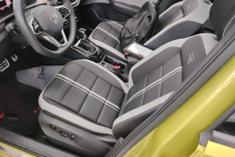 Used Volkswagen T-ROC 2023 300TSI DSG Two-Wheel Drive Starlight Edition Left Front Seat
