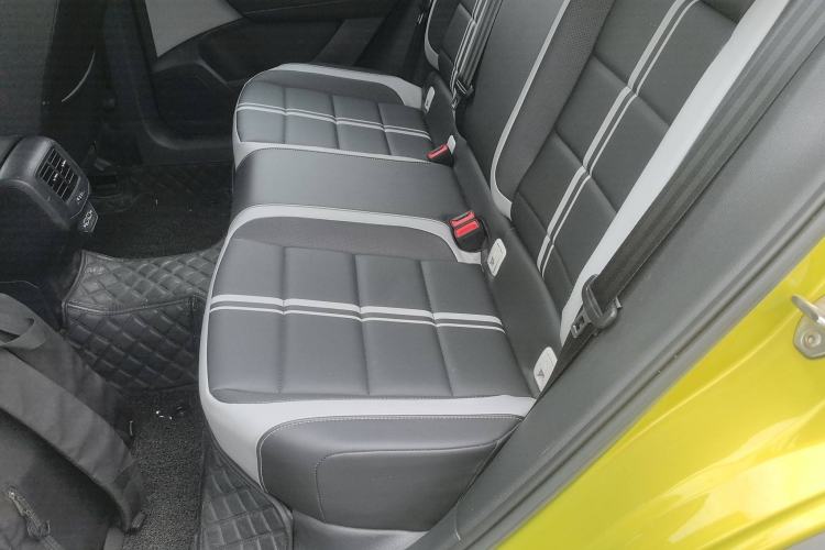 Used Volkswagen T-ROC 2023 300TSI DSG Two-Wheel Drive Starlight Edition Left Rear Seat
