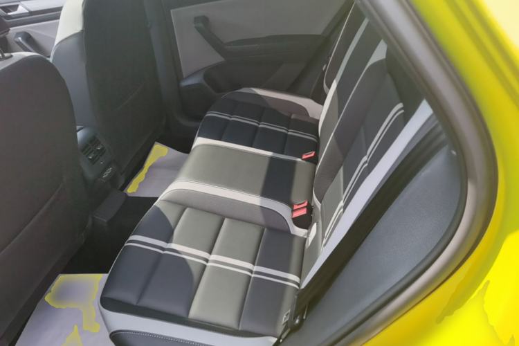 Used Volkswagen T-ROC 2023 300TSI DSG Two-Wheel Drive Starlight Edition Left Rear Seat
