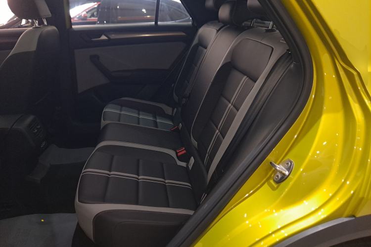 Used Volkswagen T-ROC 2023 300TSI DSG Two-Wheel Drive Starlight Edition Left Rear Seat
