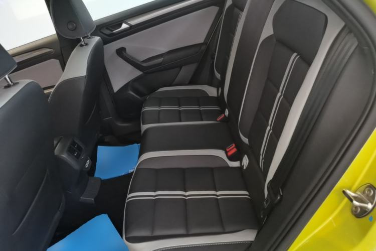 Used Volkswagen T-ROC 2023 300TSI DSG Two-Wheel Drive Starlight Edition Left Rear Seat