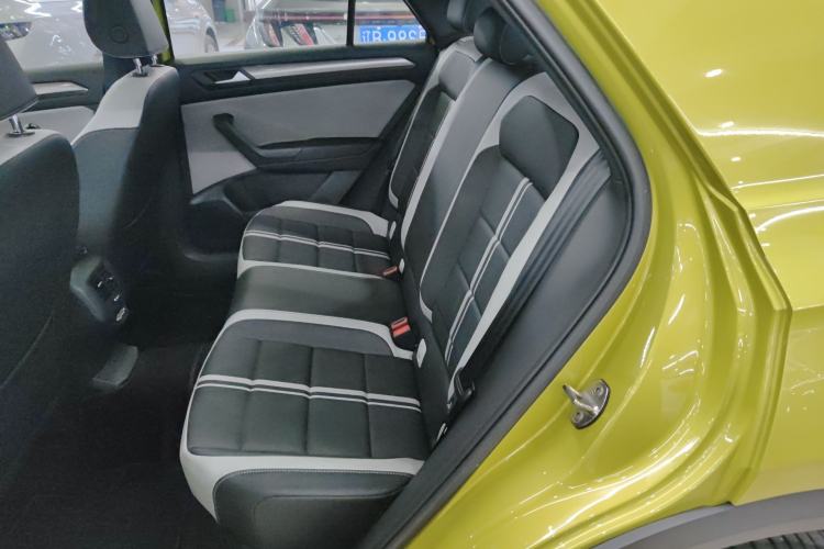 Used Volkswagen T-ROC 2023 300TSI DSG Two-Wheel Drive Starlight Edition Left Rear Seat