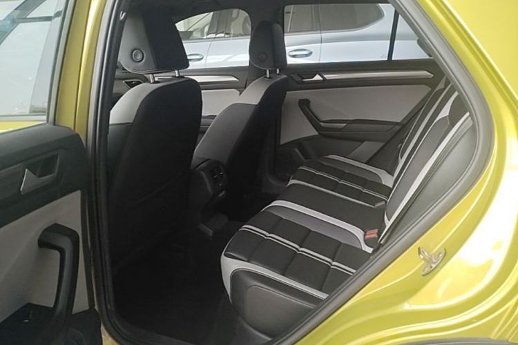 Used Volkswagen T-ROC 2023 300TSI DSG Two-Wheel Drive Starlight Edition Left Rear Seat