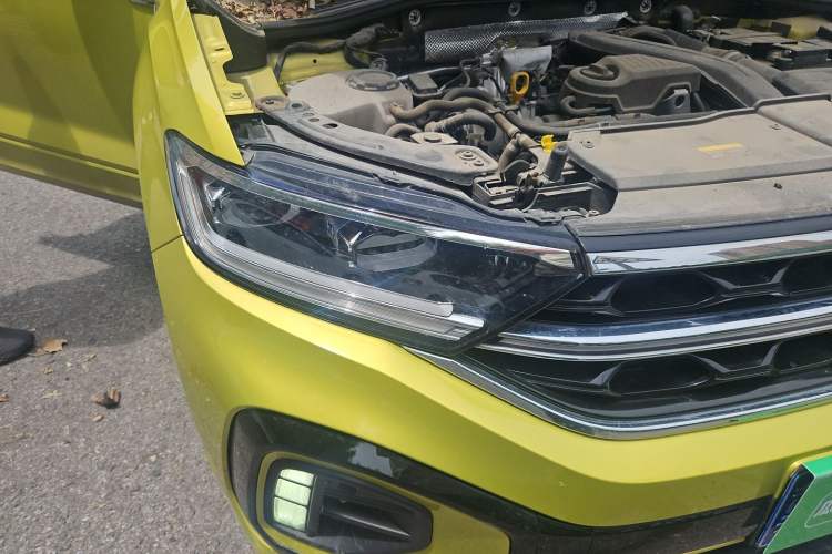 Used Volkswagen T-ROC 2023 300TSI DSG Two-Wheel Drive Starlight Edition Right Front Headlight
