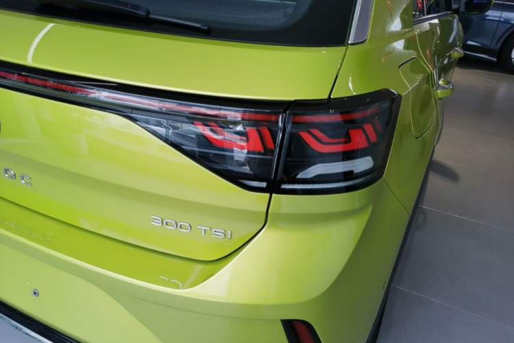 Used Volkswagen T-ROC 2023 300TSI DSG Two-Wheel Drive Starlight Edition Right Rear Taillight