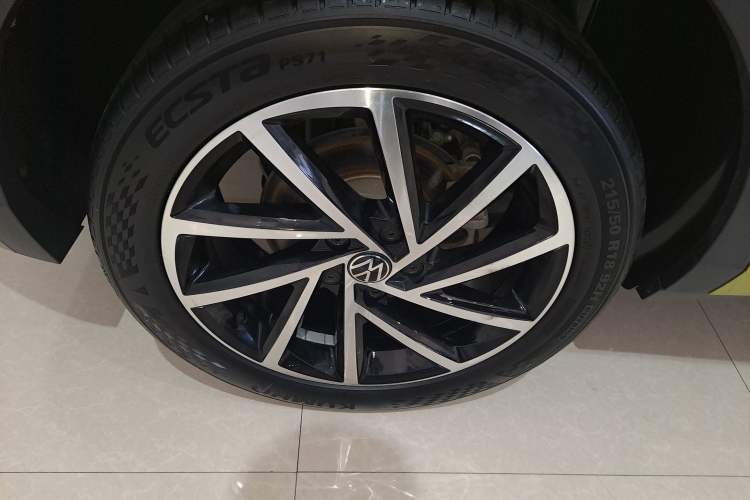 Used Volkswagen T-ROC 2023 300TSI DSG Two-Wheel Drive Starlight Edition Right Rear Wheel Hub