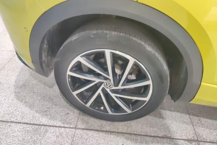 Used Volkswagen T-ROC 2023 300TSI DSG Two-Wheel Drive Starlight Edition Right Rear Wheel Hub