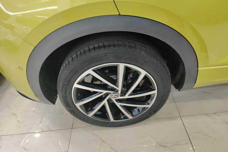 Used Volkswagen T-ROC 2023 300TSI DSG Two-Wheel Drive Starlight Edition Right Rear Wheel Hub
