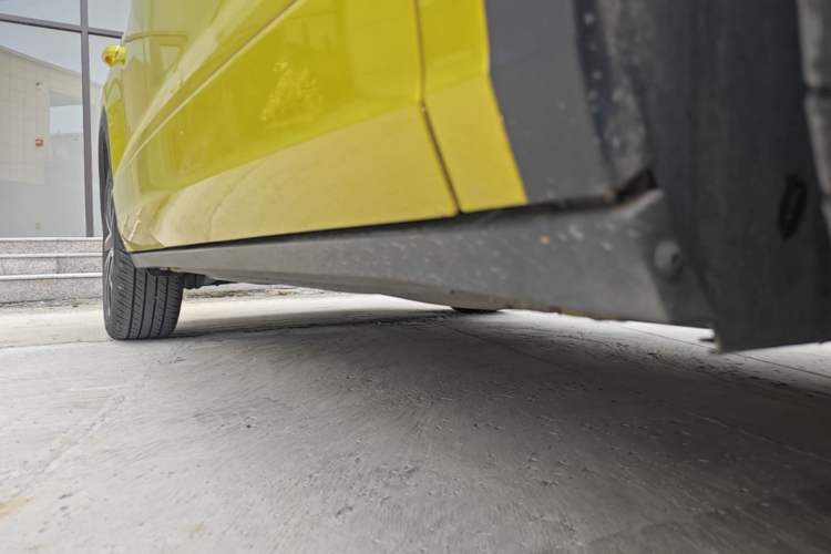 Used Volkswagen T-ROC 2023 300TSI DSG Two-Wheel Drive Starlight Edition Right Side Sill