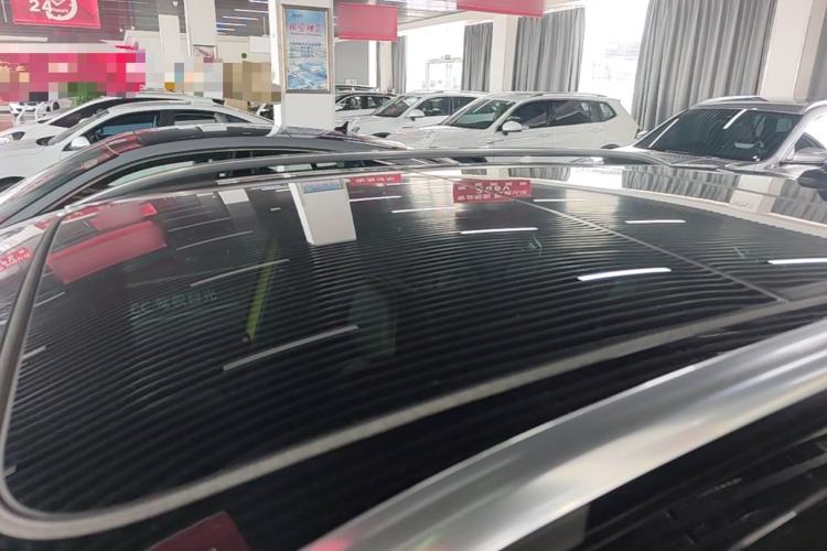 Used Volkswagen T-ROC 2023 300TSI DSG Two-Wheel Drive Starlight Edition Roof