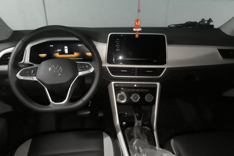 Used Volkswagen T-ROC 2024 280TSI DSG Two-Wheel-Drive Time Edition Center Console