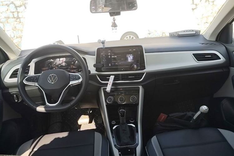 Used Volkswagen T-ROC 2024 280TSI DSG Two-Wheel-Drive Time Edition Center Console