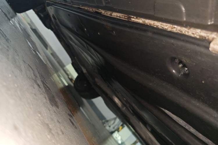 Used Volkswagen T-ROC 2024 300TSI DSG Two-Wheel-Drive Chen Guang Edition Chassis Front Right