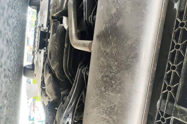 Used Volkswagen T-ROC 2024 300TSI DSG Two-Wheel-Drive Chen Guang Edition Chassis Rear