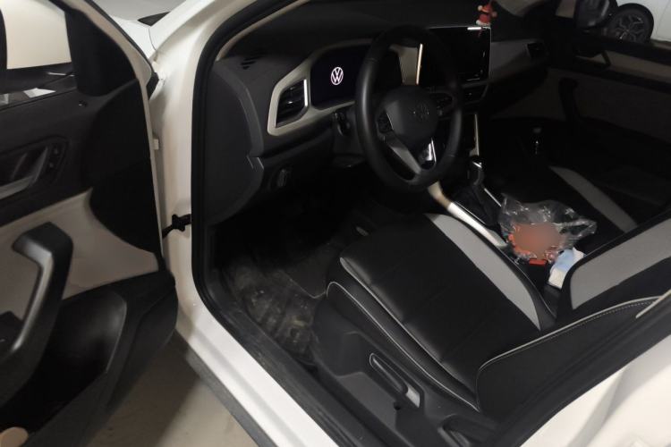 Used Volkswagen T-ROC 2024 280TSI DSG Two-Wheel-Drive Time Edition Driver Seat