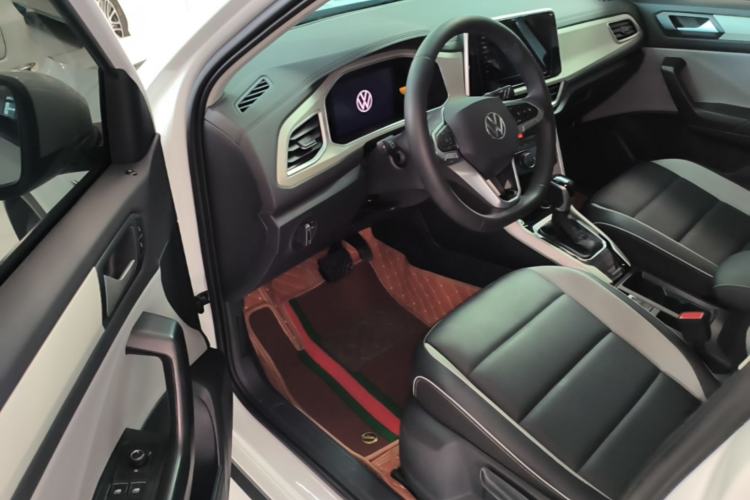 Used Volkswagen T-ROC 2024 280TSI DSG Two-Wheel-Drive Time Edition Driver Seat