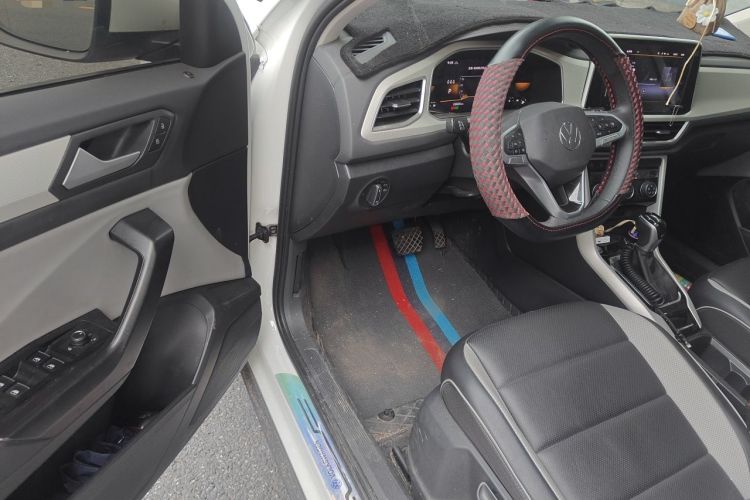 Used Volkswagen T-ROC 2024 280TSI DSG Two-Wheel-Drive Time Edition Driver Seat